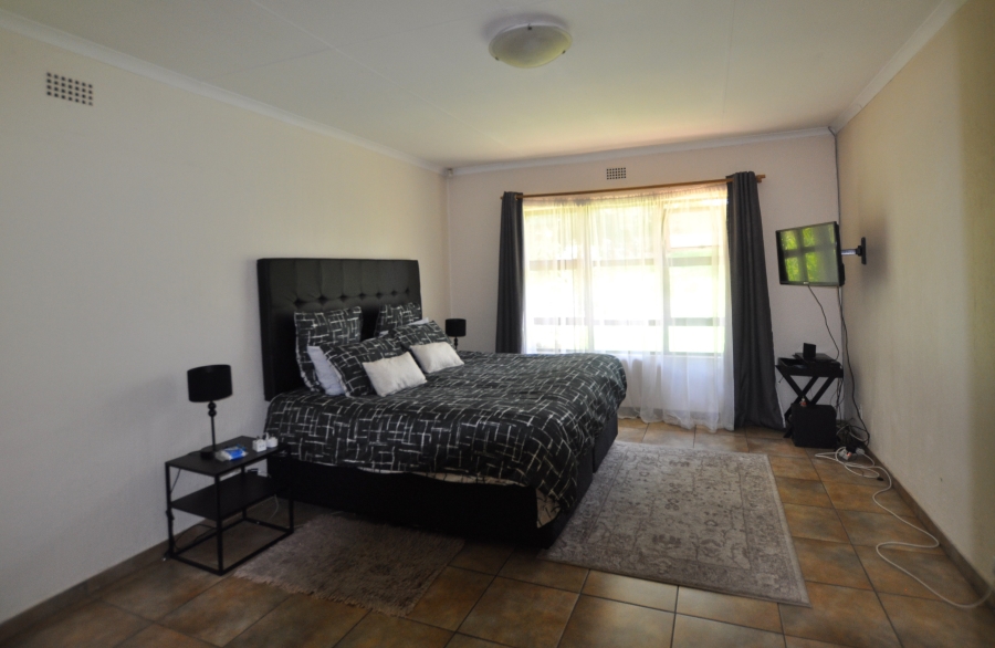 3 Bedroom Property for Sale in Vorna Valley Gauteng