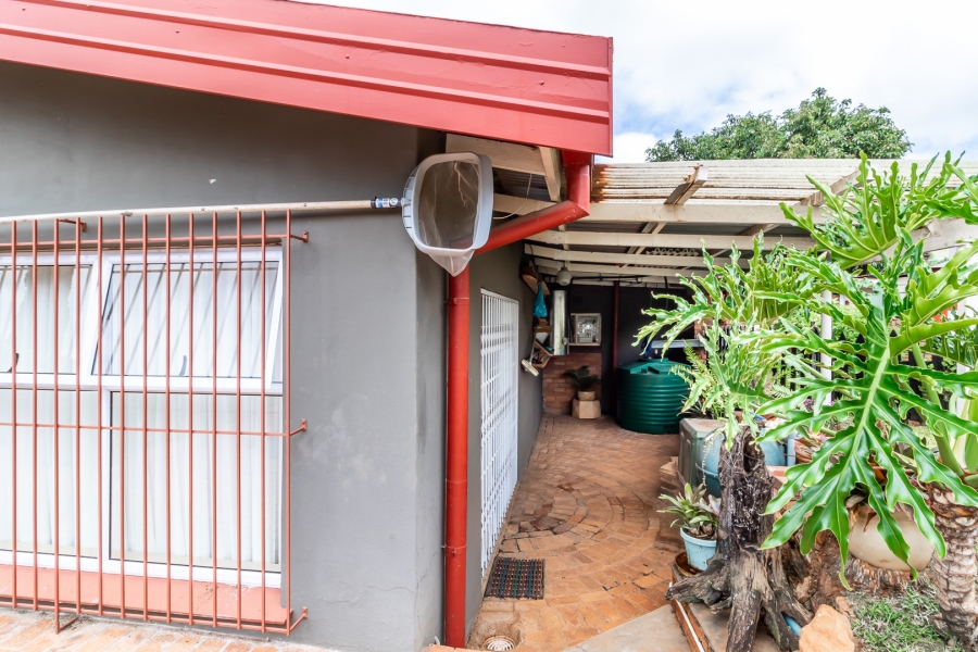 4 Bedroom Property for Sale in Rietfontein Gauteng