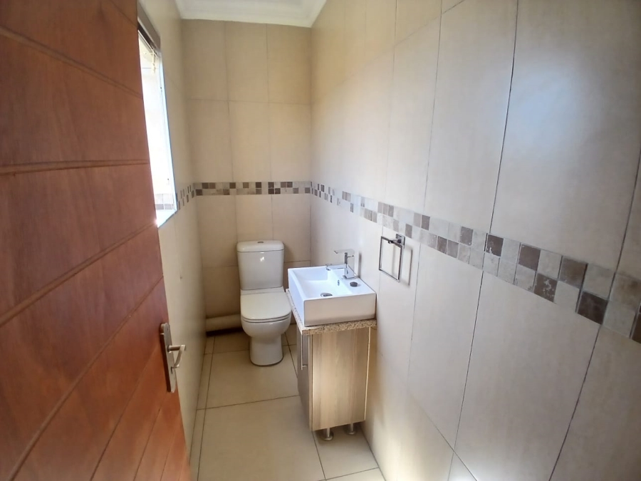 To Let 3 Bedroom Property for Rent in Bergtuin Gauteng