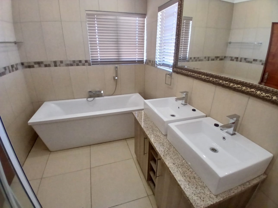 To Let 3 Bedroom Property for Rent in Bergtuin Gauteng