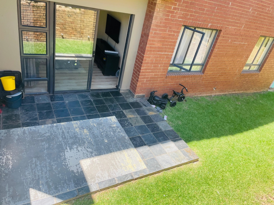 1 Bedroom Property for Sale in Jackal Creek Golf Estate Gauteng