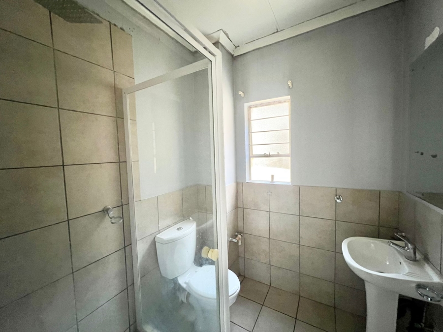 To Let 1 Bedroom Property for Rent in Braamfontein Gauteng