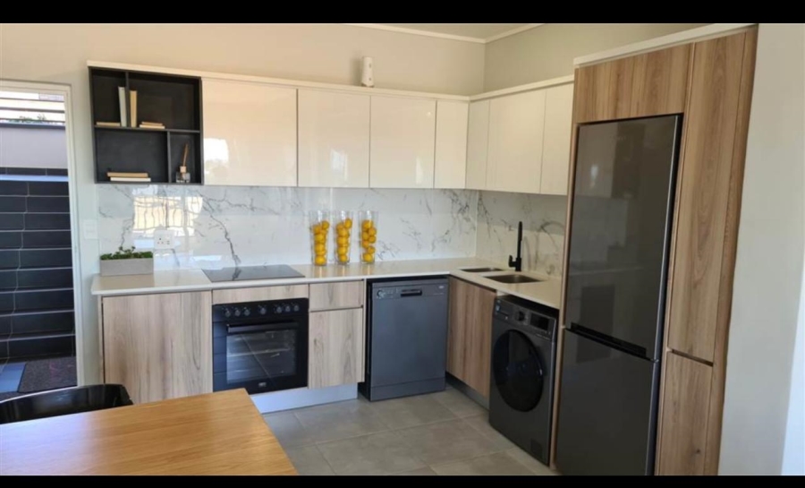 To Let 2 Bedroom Property for Rent in Waterfall Gauteng