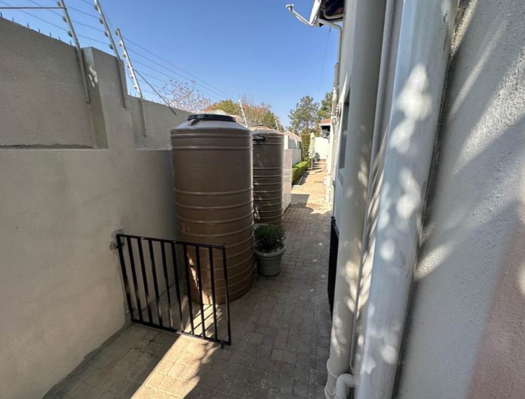 To Let 3 Bedroom Property for Rent in Waterkloof Gauteng