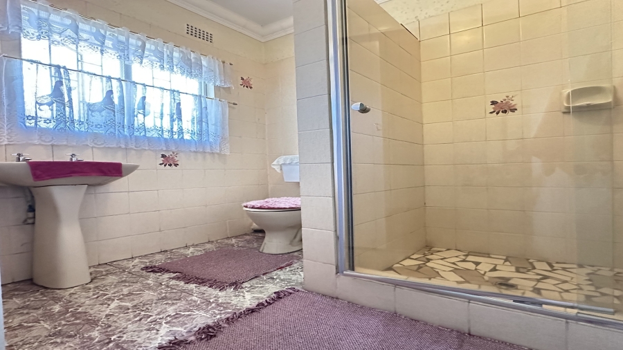 3 Bedroom Property for Sale in Bonaero Park Gauteng