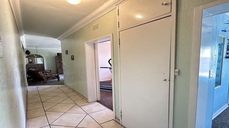 3 Bedroom Property for Sale in Bonaero Park Gauteng