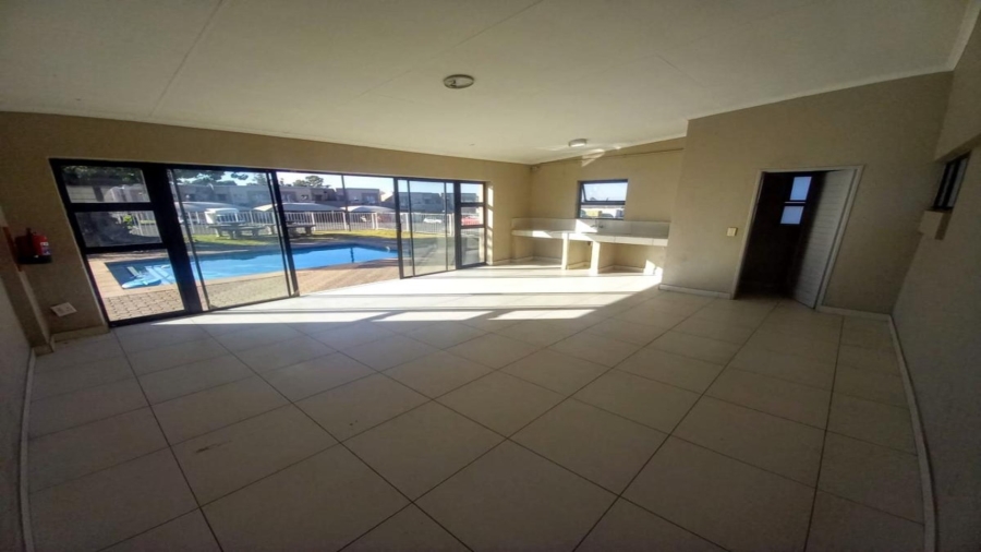 2 Bedroom Property for Sale in Norton Home Estate AH Gauteng