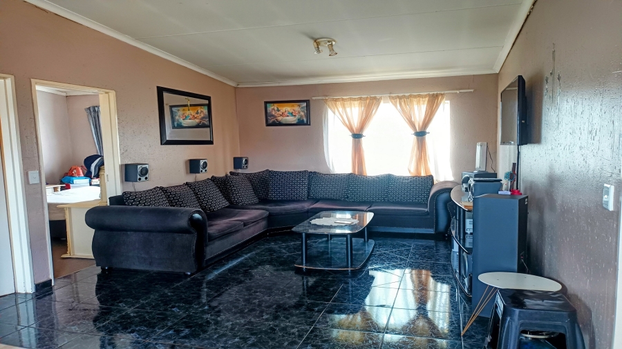 2 Bedroom Property for Sale in Norton Home Estate AH Gauteng