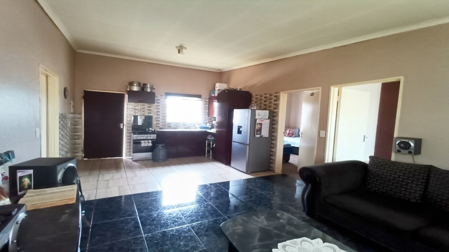 2 Bedroom Property for Sale in Norton Home Estate AH Gauteng