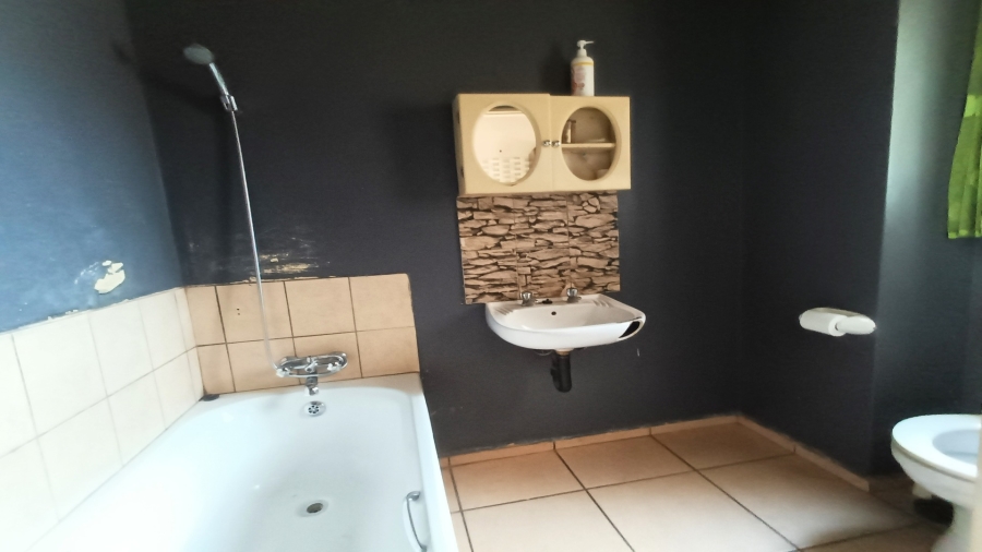 2 Bedroom Property for Sale in Norton Home Estate AH Gauteng