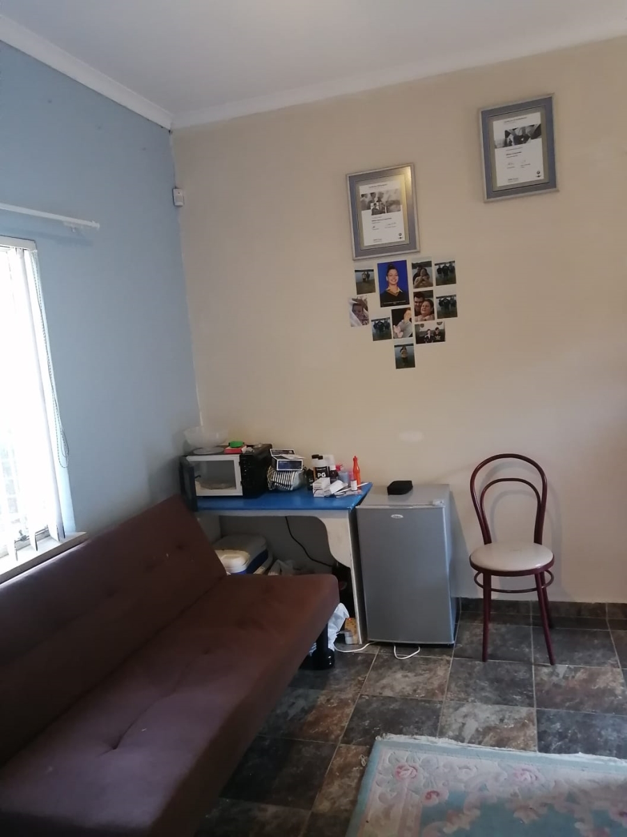 To Let 1 Bedroom Property for Rent in Eastleigh Ridge Gauteng