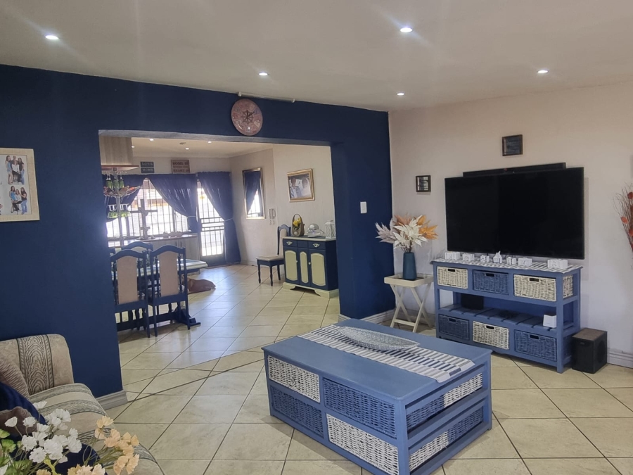 3 Bedroom Property for Sale in Mayberry Park Gauteng