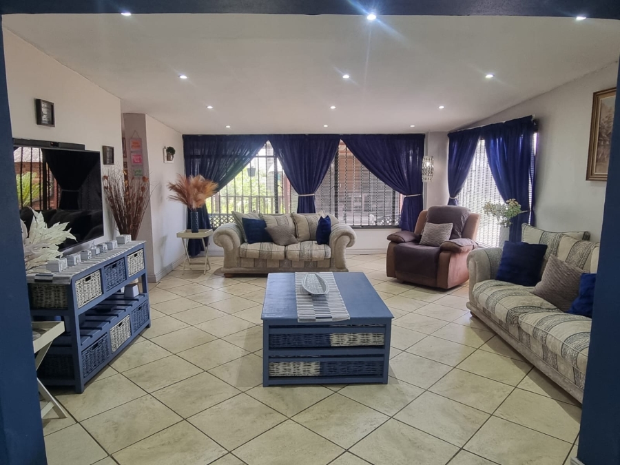 3 Bedroom Property for Sale in Mayberry Park Gauteng