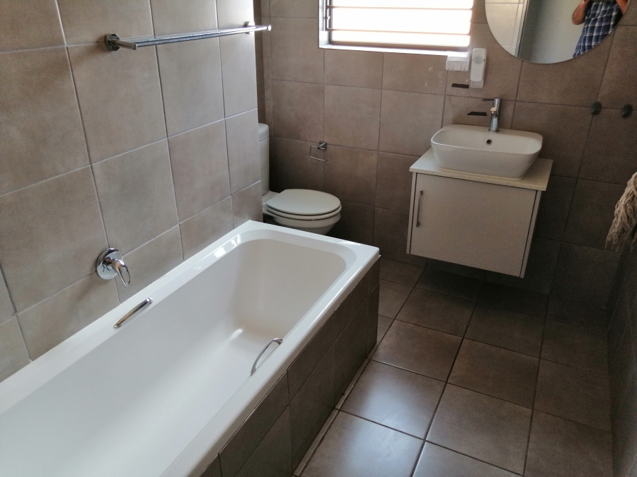 3 Bedroom Property for Sale in Groblerpark Gauteng