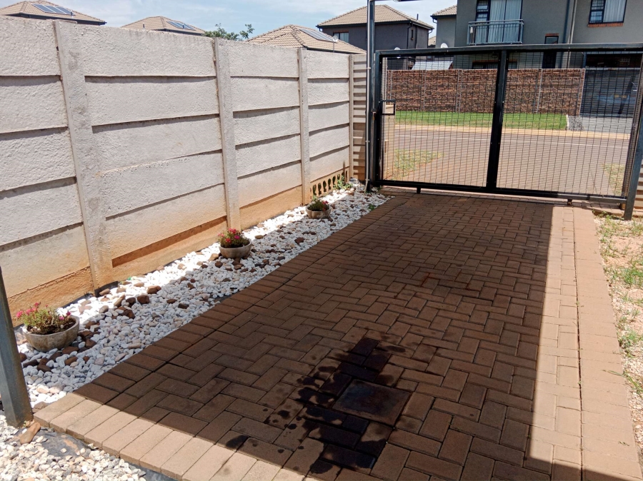 3 Bedroom Property for Sale in Andeon Gauteng