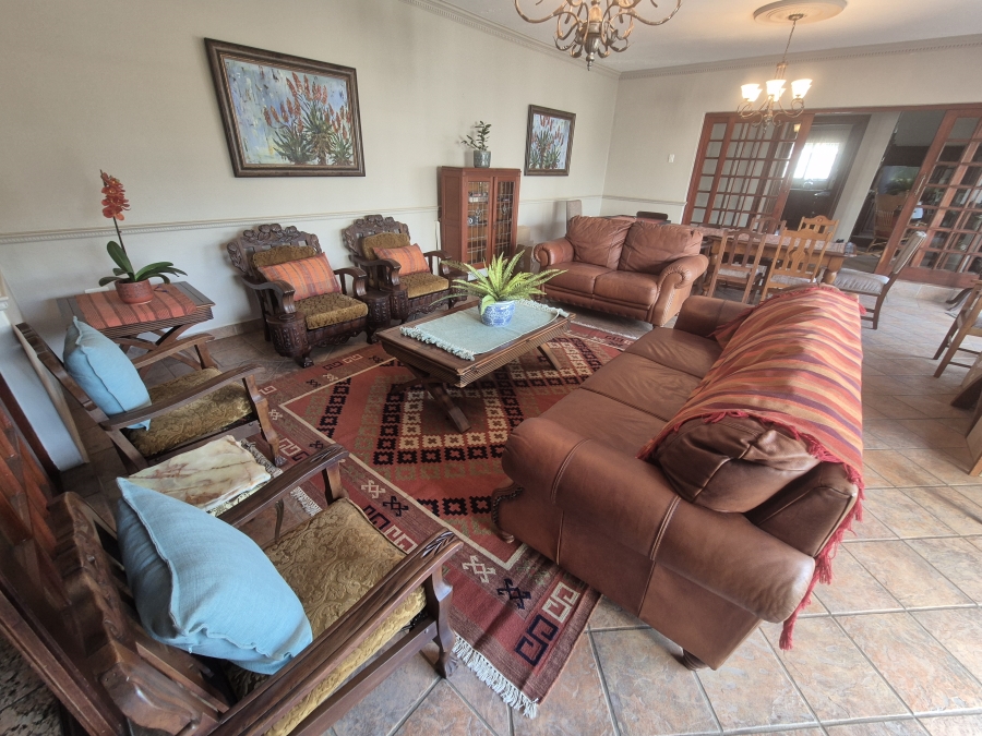 6 Bedroom Property for Sale in Eldoraigne Gauteng