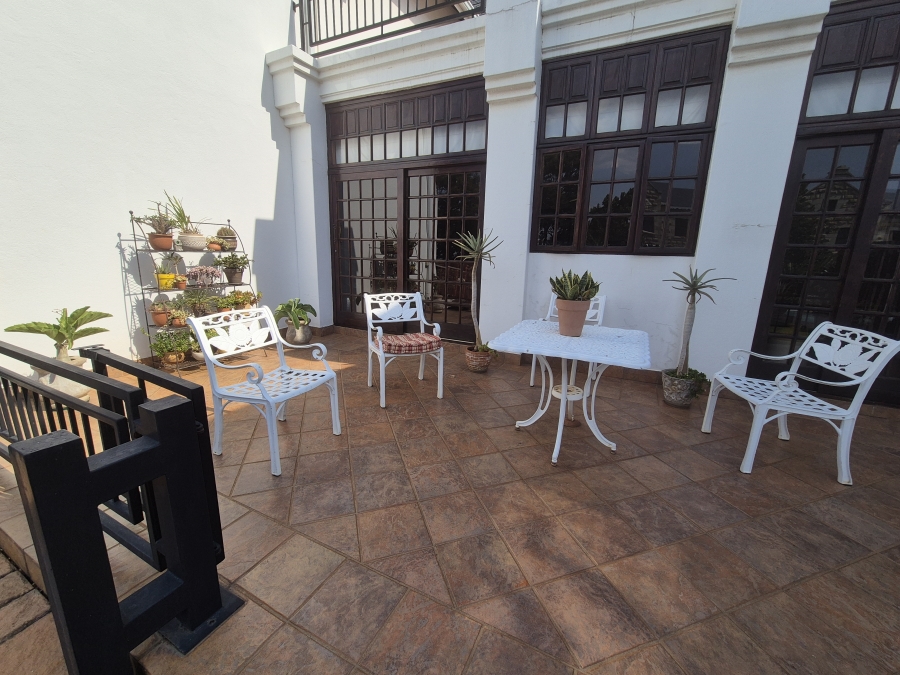 6 Bedroom Property for Sale in Eldoraigne Gauteng