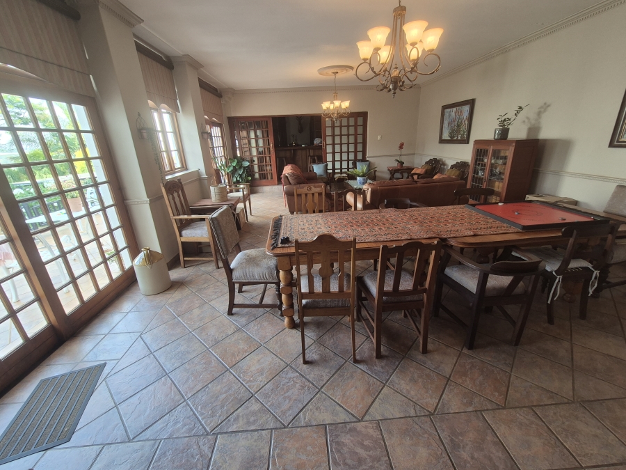 6 Bedroom Property for Sale in Eldoraigne Gauteng