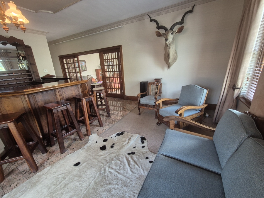 6 Bedroom Property for Sale in Eldoraigne Gauteng