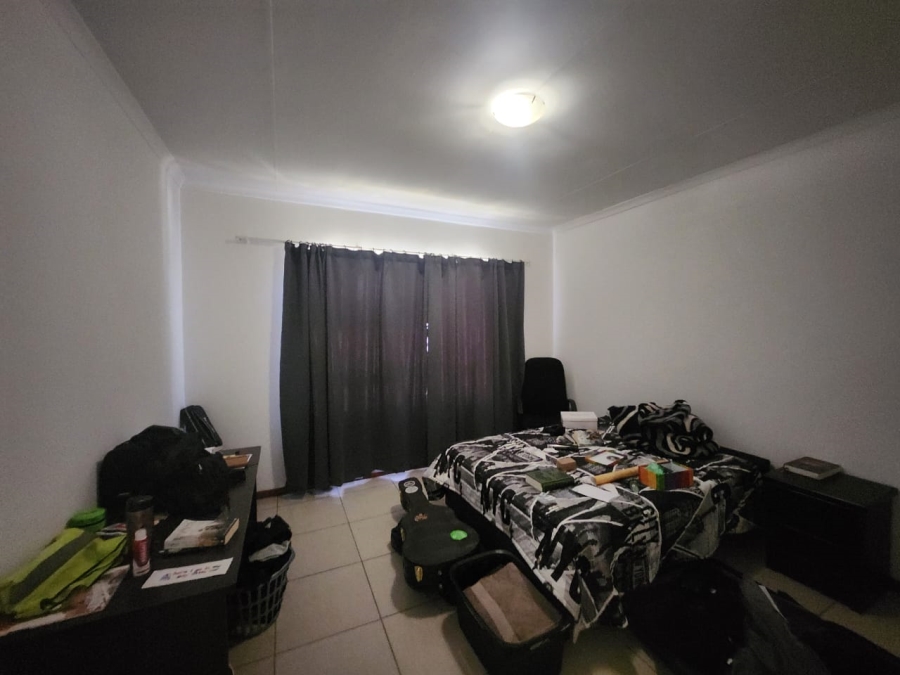 To Let 1 Bedroom Property for Rent in Lambton Gauteng