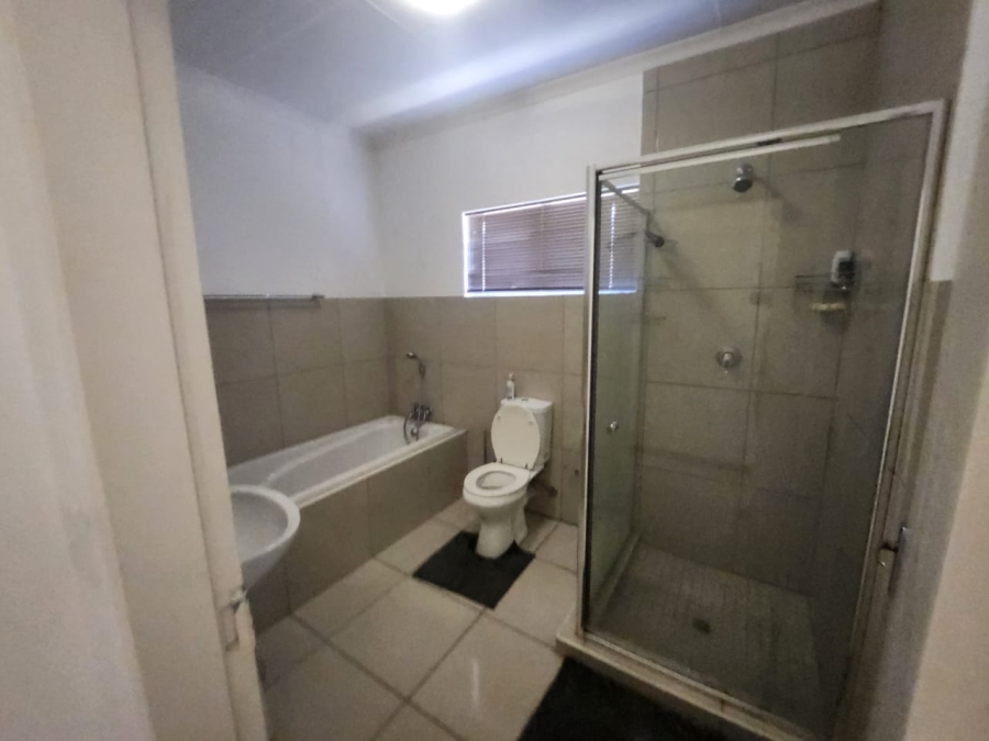 To Let 1 Bedroom Property for Rent in Lambton Gauteng