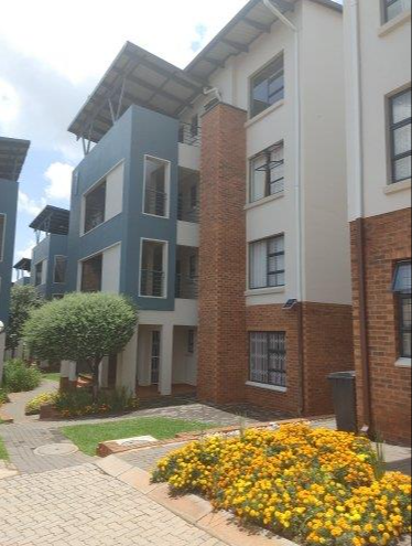 To Let 2 Bedroom Property for Rent in Greenstone Hill Gauteng