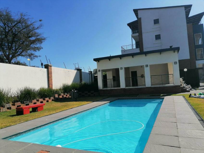 To Let 2 Bedroom Property for Rent in Greenstone Hill Gauteng