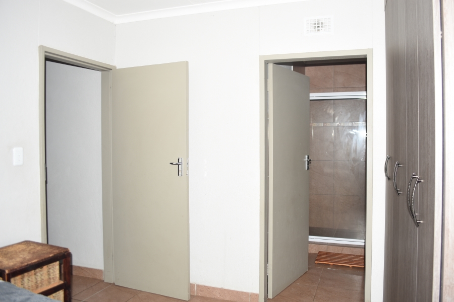 3 Bedroom Property for Sale in Andeon Gauteng