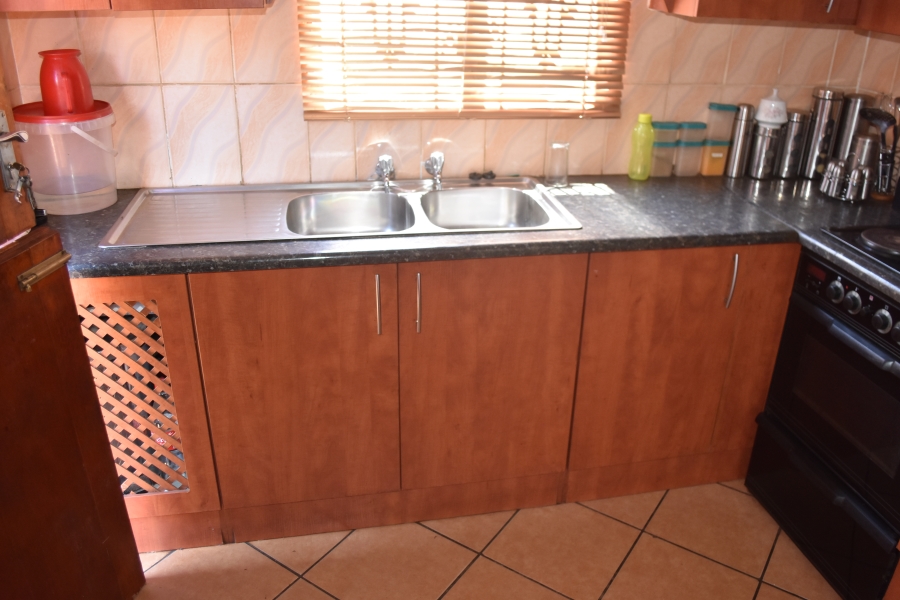 5 Bedroom Property for Sale in Soshanguve XX Gauteng