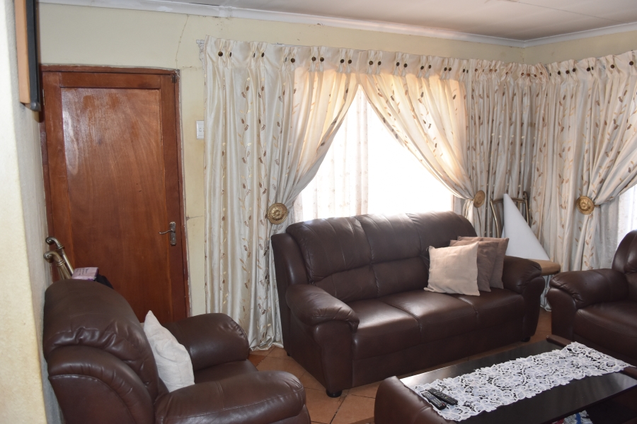 5 Bedroom Property for Sale in Soshanguve XX Gauteng