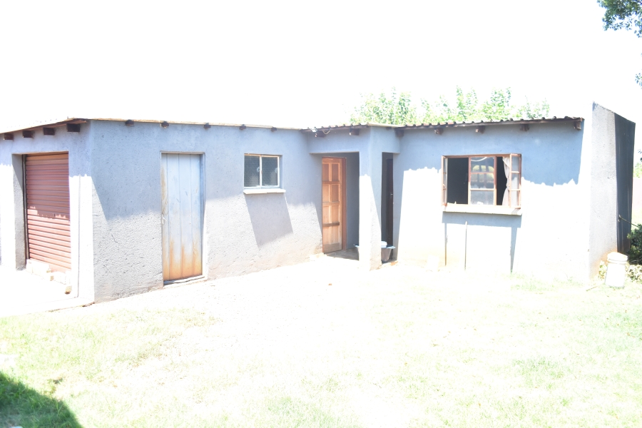 5 Bedroom Property for Sale in Soshanguve XX Gauteng