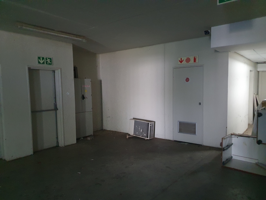 To Let commercial Property for Rent in Halfway House Gauteng