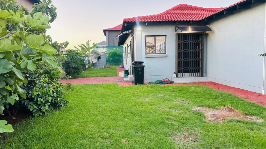 3 Bedroom Property for Sale in Halfway House Gauteng