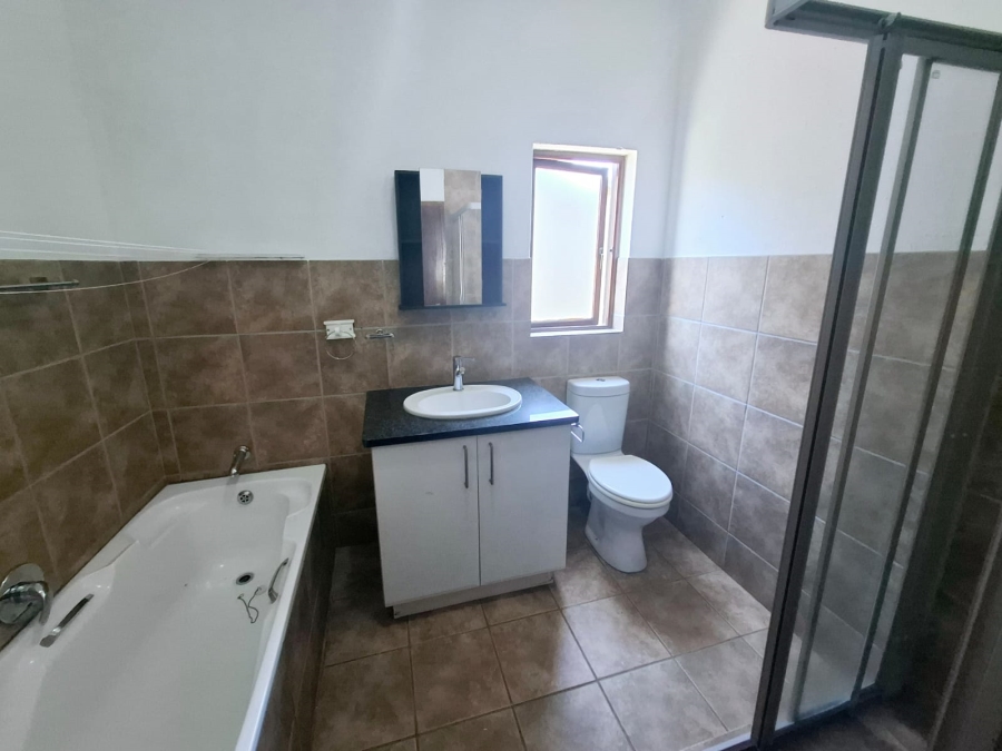 2 Bedroom Property for Sale in Carlswald North Estate Gauteng