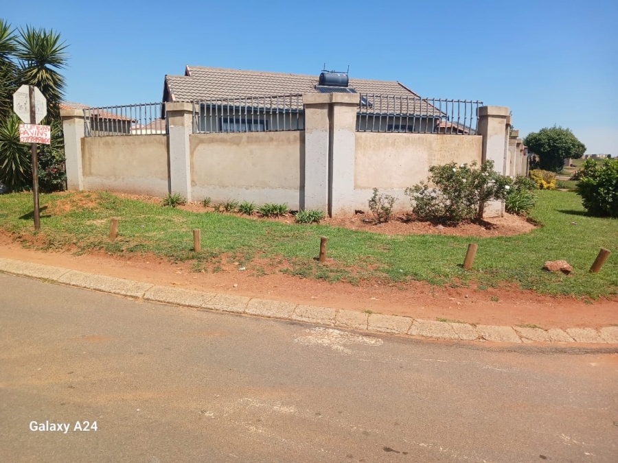 3 Bedroom Property for Sale in Dawn Park Gauteng