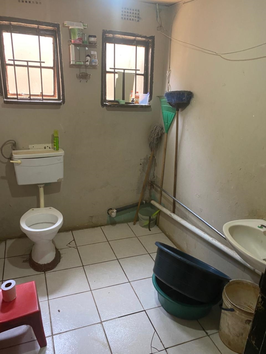 2 Bedroom Property for Sale in Siluma View Gauteng