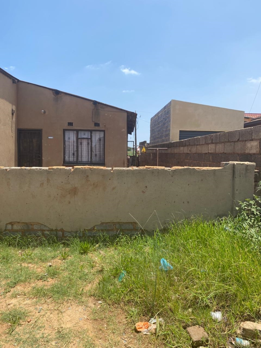 2 Bedroom Property for Sale in Siluma View Gauteng