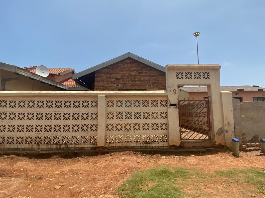 2 Bedroom Property for Sale in Credi Gauteng