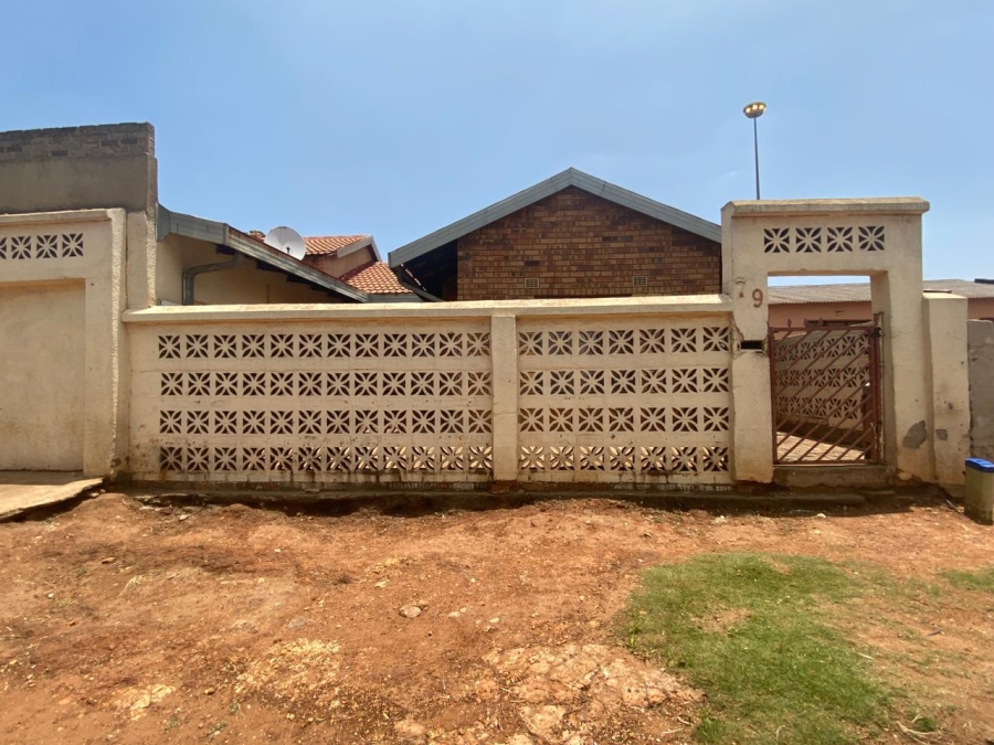 2 Bedroom Property for Sale in Credi Gauteng