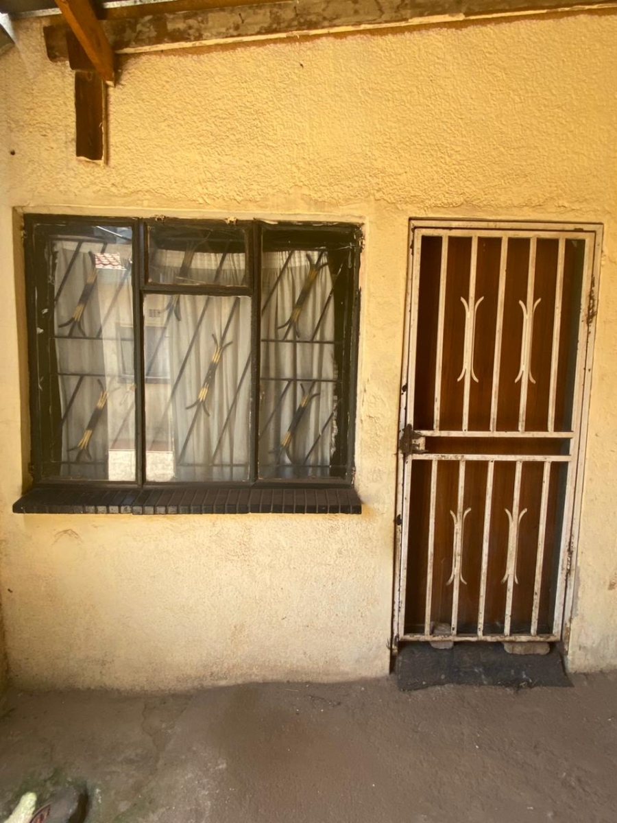 2 Bedroom Property for Sale in Credi Gauteng