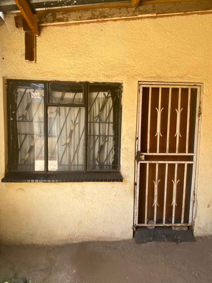 2 Bedroom Property for Sale in Credi Gauteng