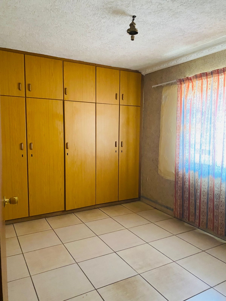 2 Bedroom Property for Sale in Credi Gauteng