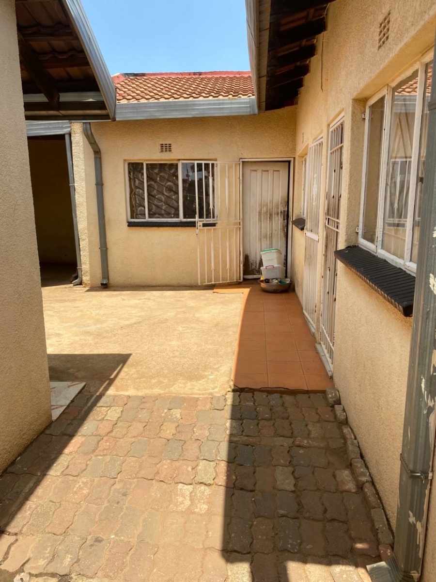 2 Bedroom Property for Sale in Credi Gauteng