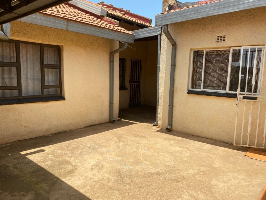 2 Bedroom Property for Sale in Credi Gauteng