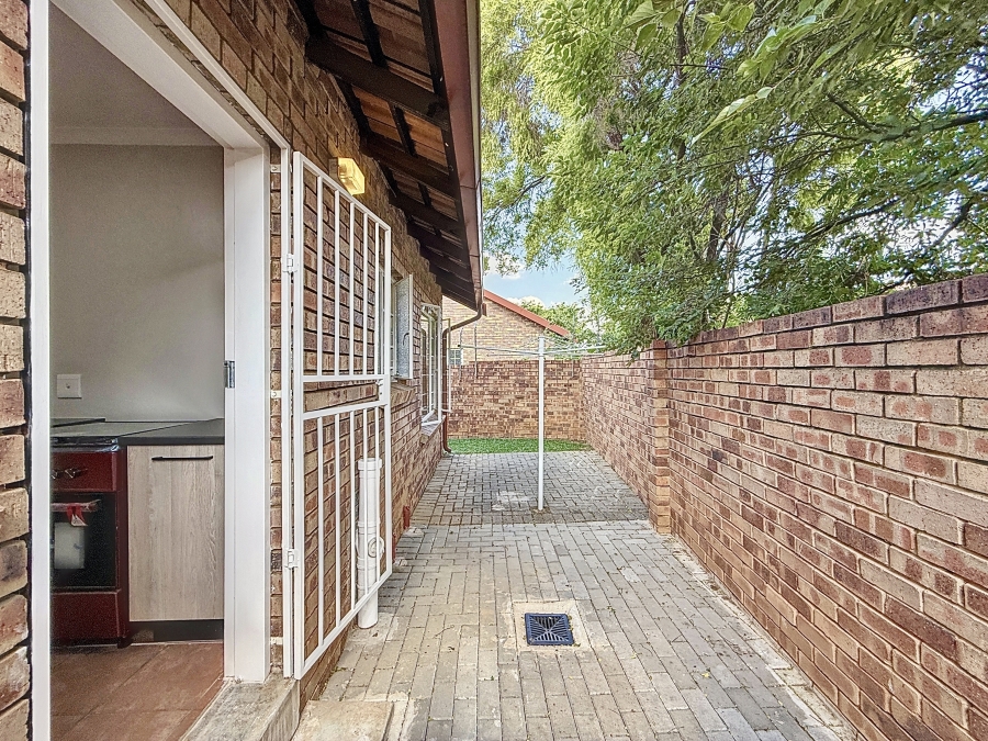 2 Bedroom Property for Sale in Meyerspark Gauteng