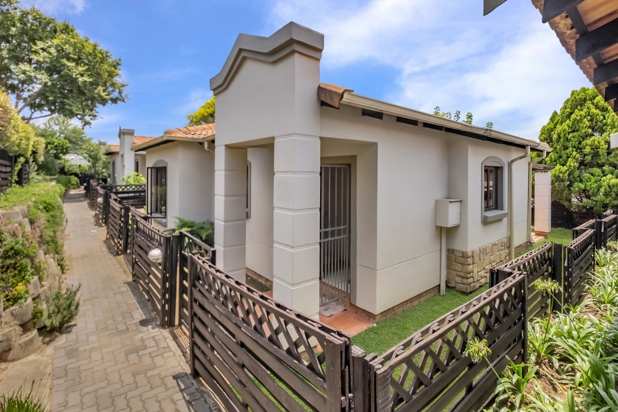 To Let 2 Bedroom Property for Rent in Paulshof Gauteng