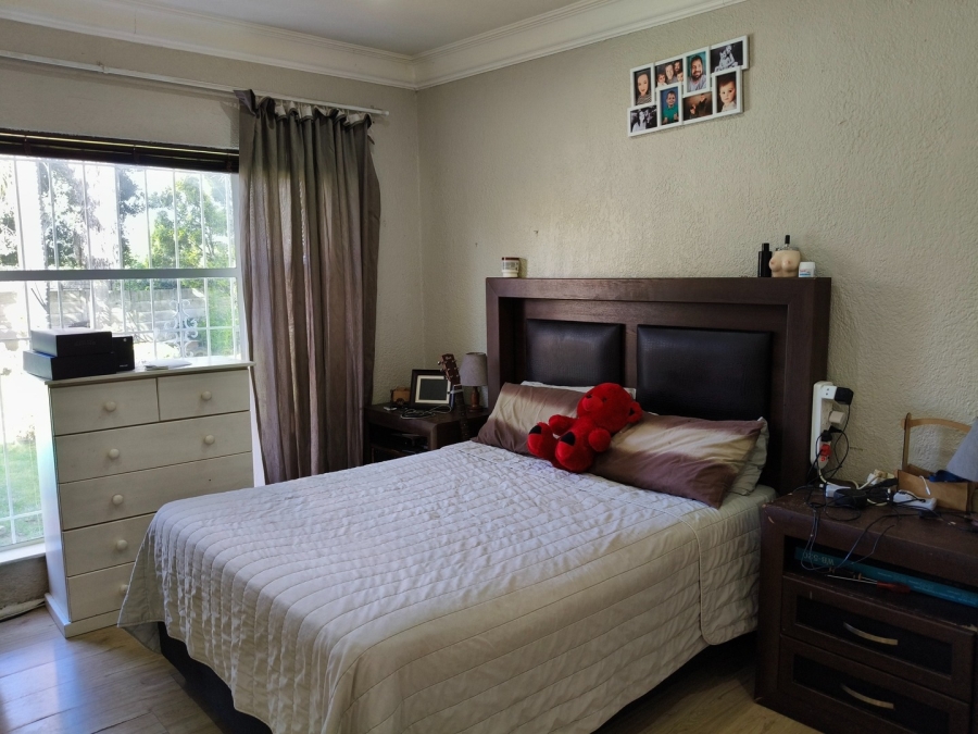 3 Bedroom Property for Sale in Bonaero Park Gauteng