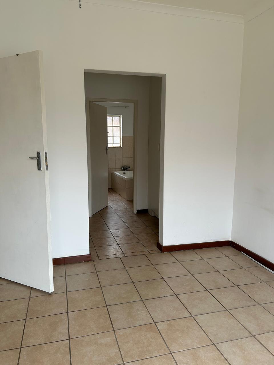 To Let 3 Bedroom Property for Rent in Theresa Park Gauteng