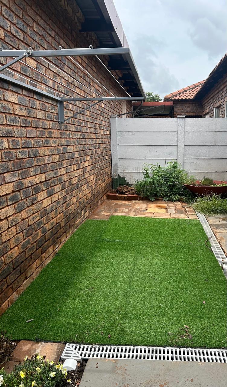 To Let 3 Bedroom Property for Rent in Theresa Park Gauteng