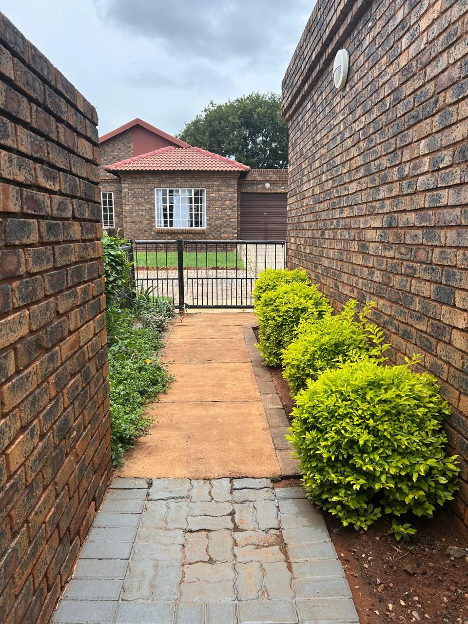 To Let 3 Bedroom Property for Rent in Theresa Park Gauteng